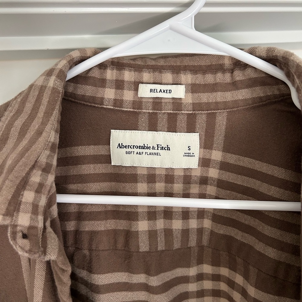 Abercrombie & Fitch Tan Plaid Flannel Shirt - Picture 2 of 3